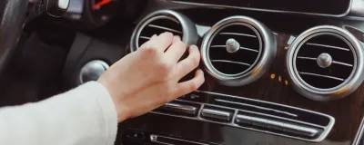 Cómo utilizar el aire acondicionado dentro del coche