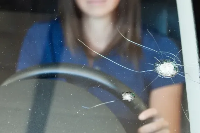 Puedo pasar la ITV con la luna rota